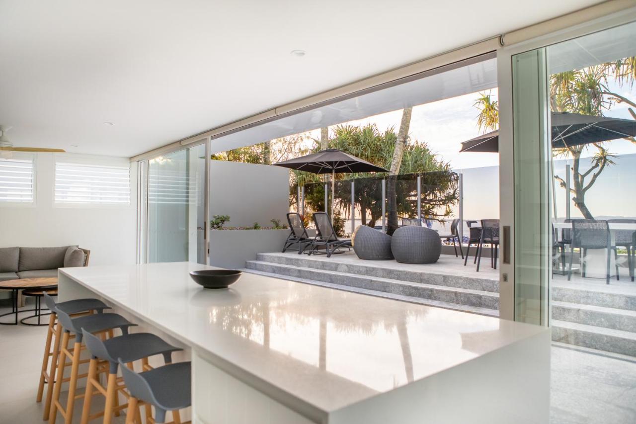 Netanya Noosa Beachfront Resort Экстерьер фото