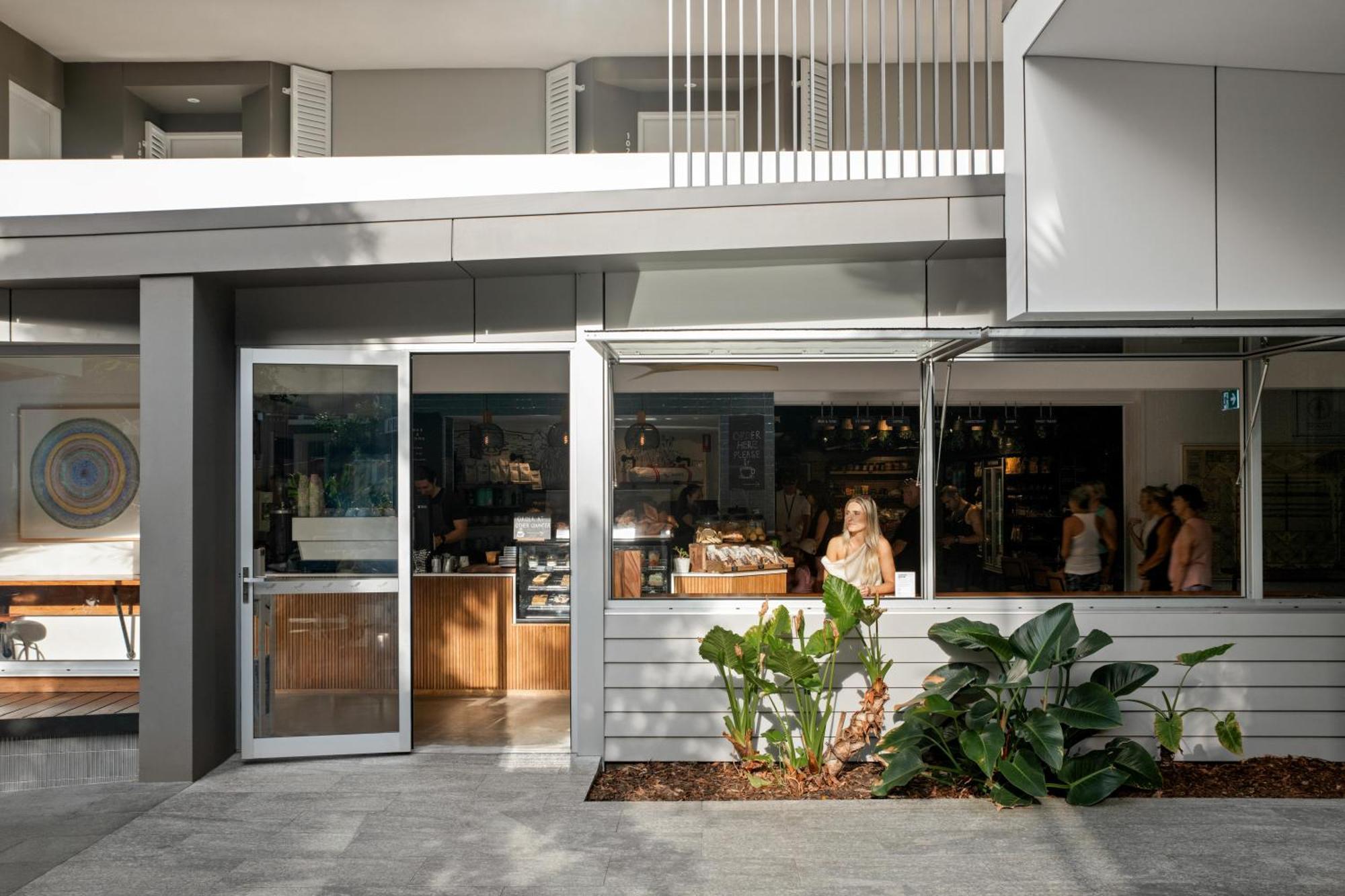 Netanya Noosa Beachfront Resort Экстерьер фото