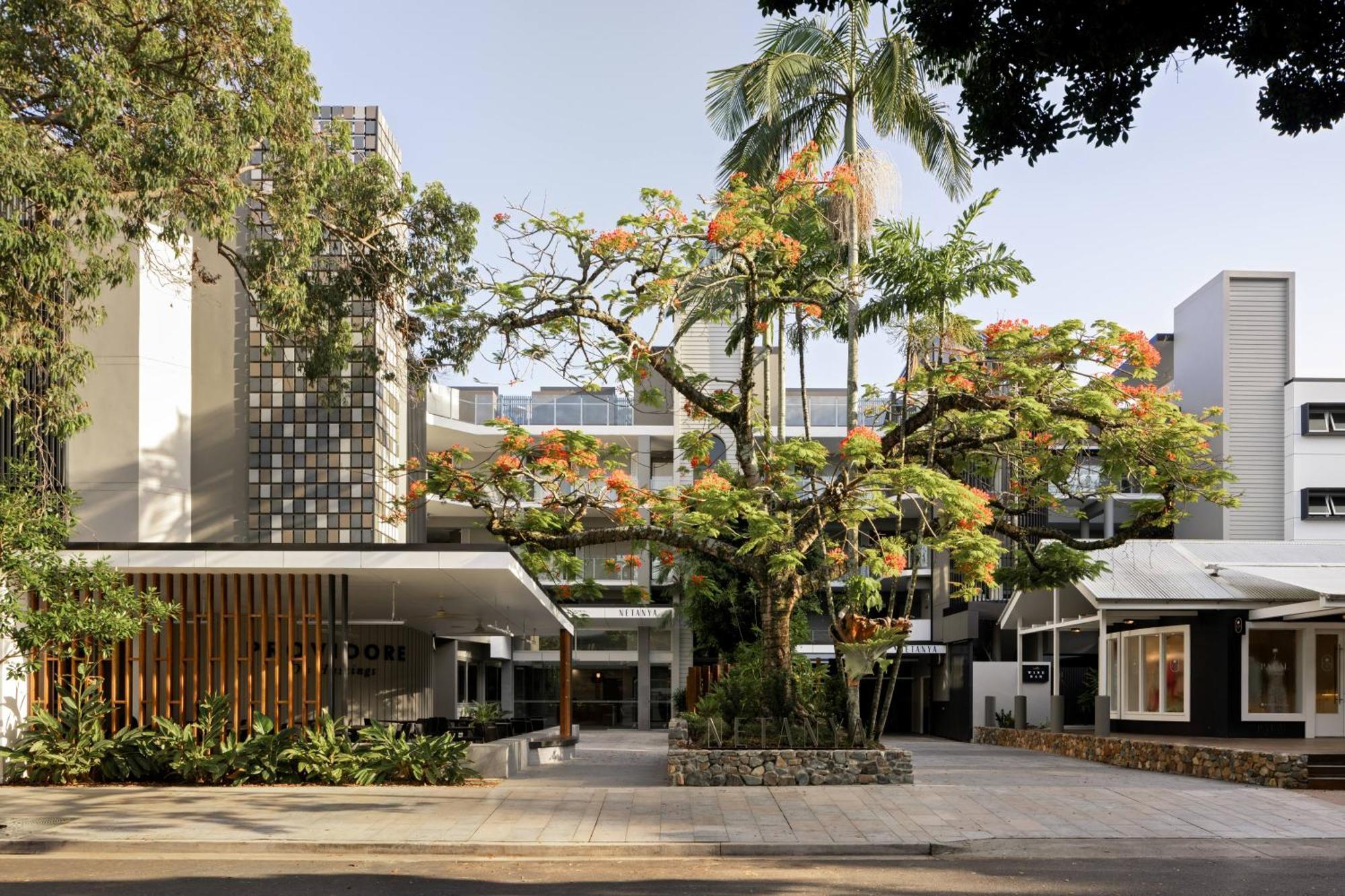 Netanya Noosa Beachfront Resort Экстерьер фото