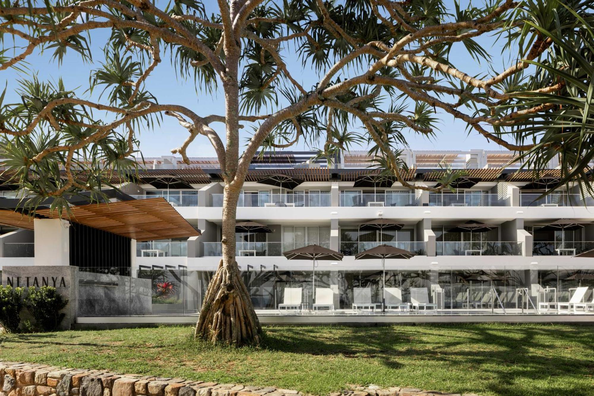 Netanya Noosa Beachfront Resort Экстерьер фото