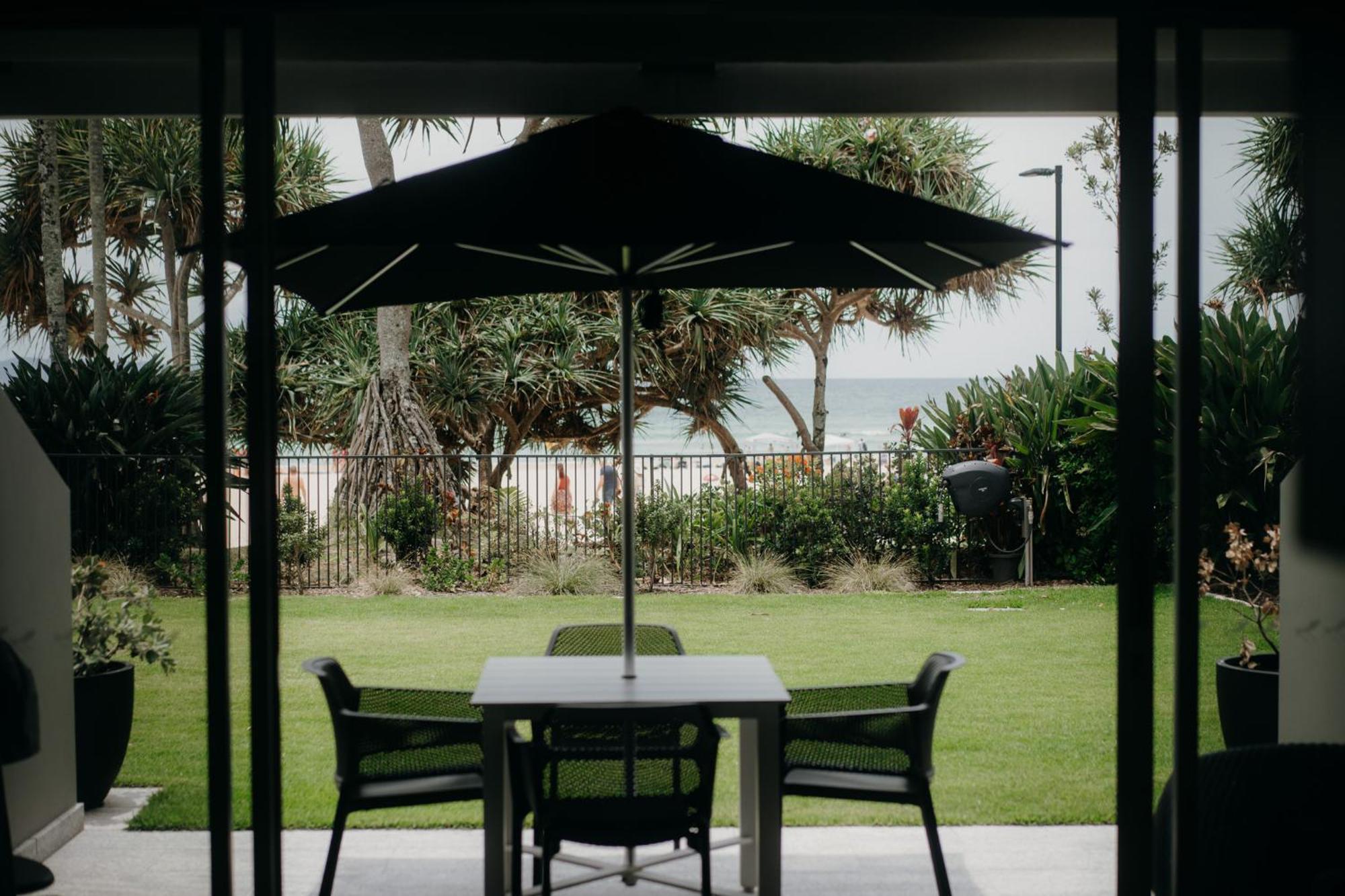 Netanya Noosa Beachfront Resort Экстерьер фото
