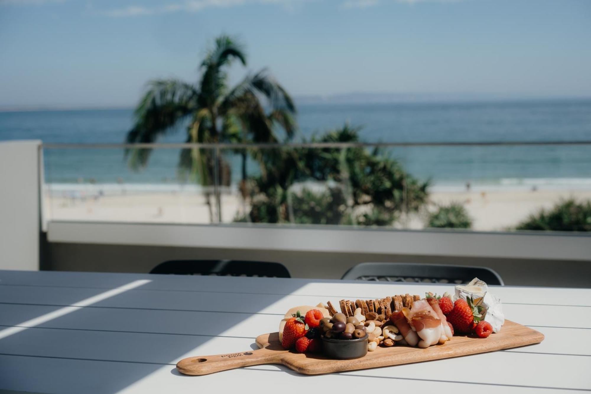 Netanya Noosa Beachfront Resort Экстерьер фото