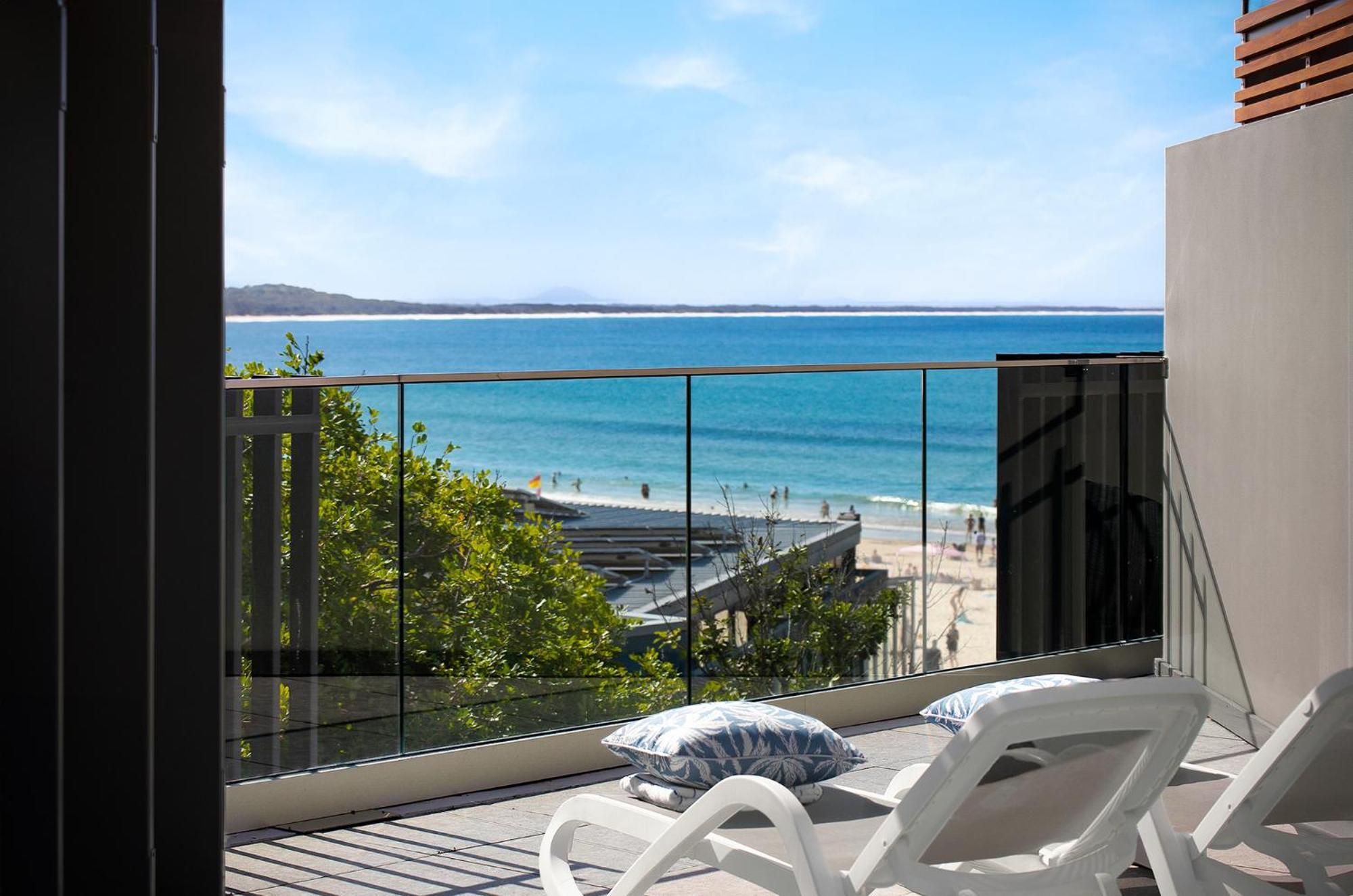 Netanya Noosa Beachfront Resort Экстерьер фото